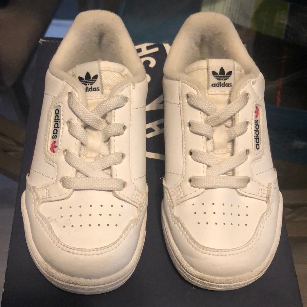 Adidas low top sneakers (Toddler)